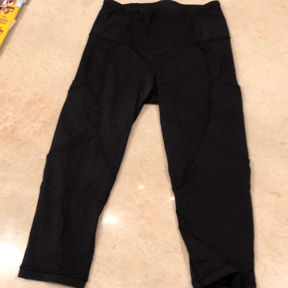 Lulu lemon running crops